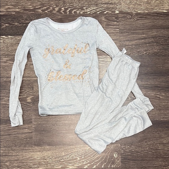 Girls soft gray and rose gold pajama set with grateful & blessed Danskin size 8 - Picture 1 of 7